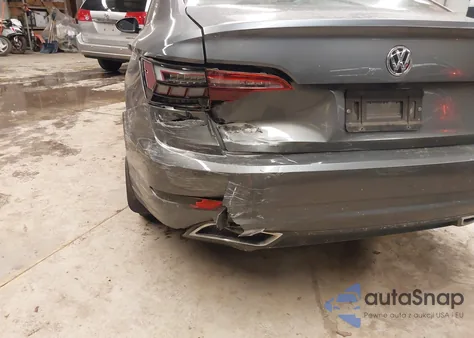 2019 Volkswagen Jetta 1.4T R-Line/1.4T S/1.4T Se from USA, damaged, VIN 3VWC57BU4KM233450